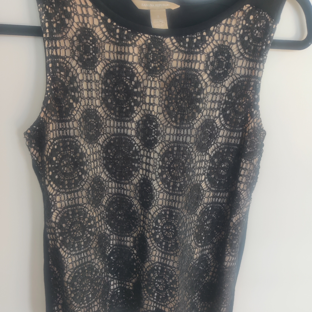 Banana Republic Black Lace Sleeveless Top